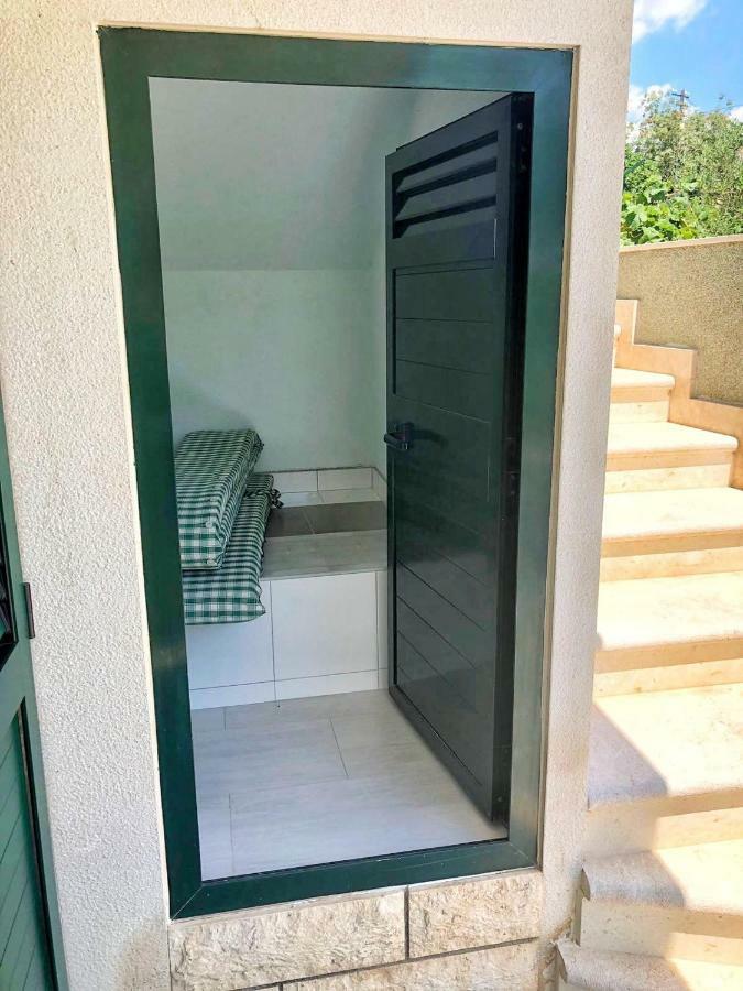 トロギールStudio Apartman Noaアパートメント エクステリア 写真